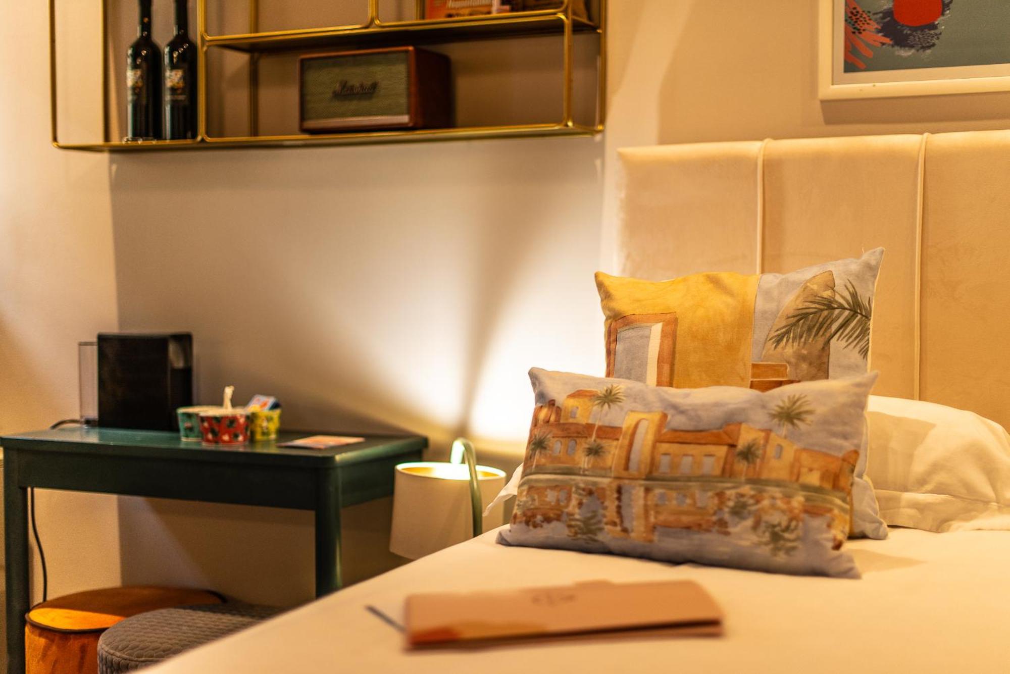 ホテル The Melegran ロヴィニ 部屋 写真